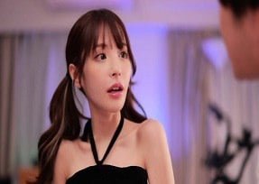 O mais recente filme XXX de Kana Momonogi é extremamente atraente